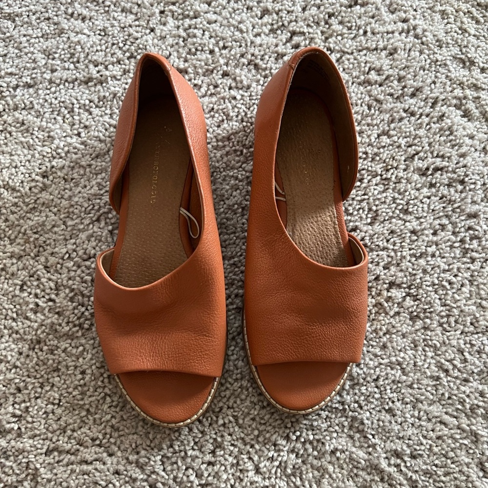 Anthropologie 7.5 flat, super comfy!